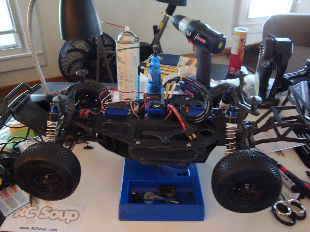 Chuckworks Slice 4X LCG Chassis Conversion Build Slash 4×4 RC Soup