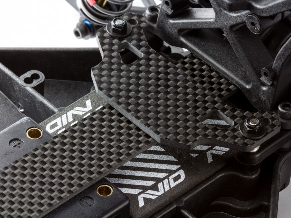 AV1021-SET_2_back_position_media