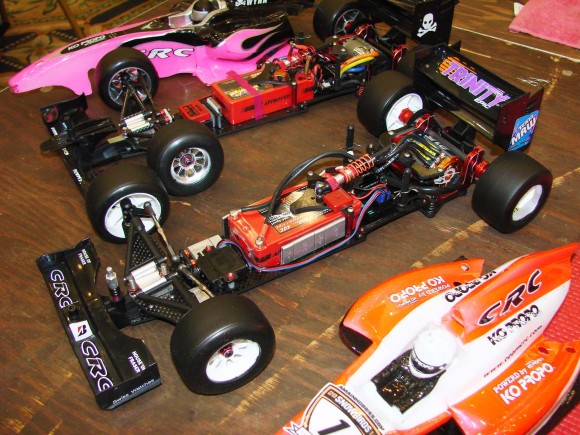 Hayato's winning car in the foreground with Brian Wynn's 2nd place car in the background. Using the UF1 rules, the minimum weight of the car must be 1050 grams. Hayato needed 80 grams of lead to make weight. These cars are pre-production kits with the stock car being released very soon.