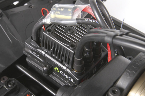 VANGUARD AE-4 XL ESC, WATERPROOF Developed by Castle Creation for Axial, the Vanguard ESC provides exceptional power, braking and adjustability. The ESC comes standard with Deans® Ultra Plugs®. The ESC can be programmed manually via Castle Field Programming Card or through the Castle Link software interface (optional). RECOMMENDED BATTERIES: 4S / 6S LiPo Deans® and Ultra Plugs® are registered trademarks of W.S. Deans Co. U.S. Patent No. 5,533,91