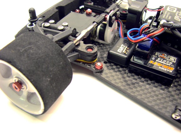 Top view of the new wider pick-up point. Also shown is the reverse servo mounting position that puts the servo between the A-arms for better balance and ease of electronics placement. Another CRC exclusive.